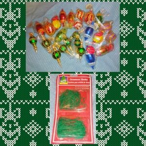 25Pc Pack Bundle of Various brands Multicolor Christmas Ornaments & Hooks Pack